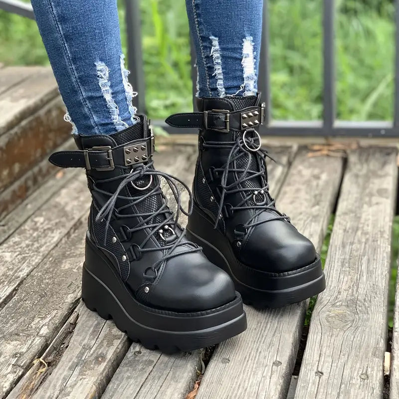 MORAINE⢠CHIC PINK PLATFORM WINTER BOOTS