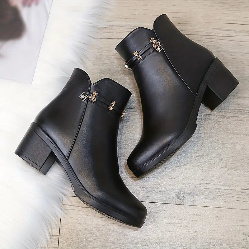 NANAIMOâ„¢ WOMEN'S SOLID COLOR LINED BOOTS