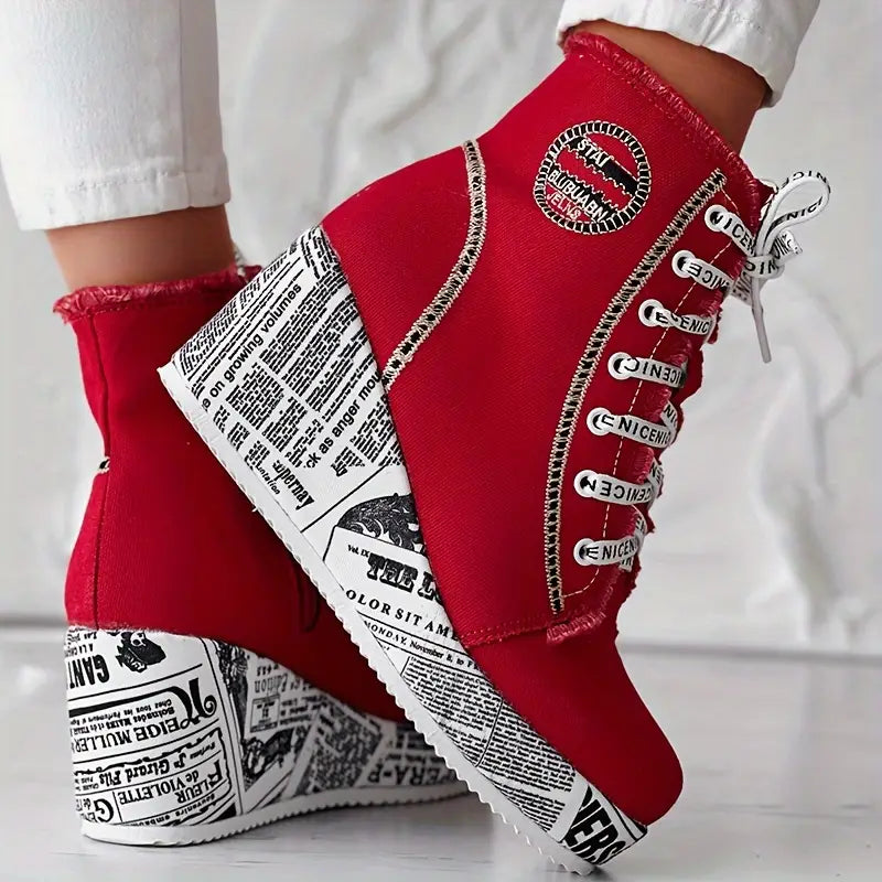 MONTREAL™ DENIM LACE-UP PLATFORM WINTER BOOTS