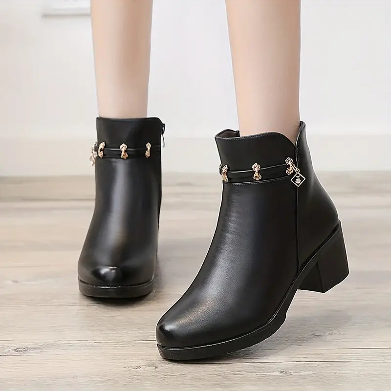 NANAIMOâ„¢ WOMEN'S SOLID COLOR LINED BOOTS