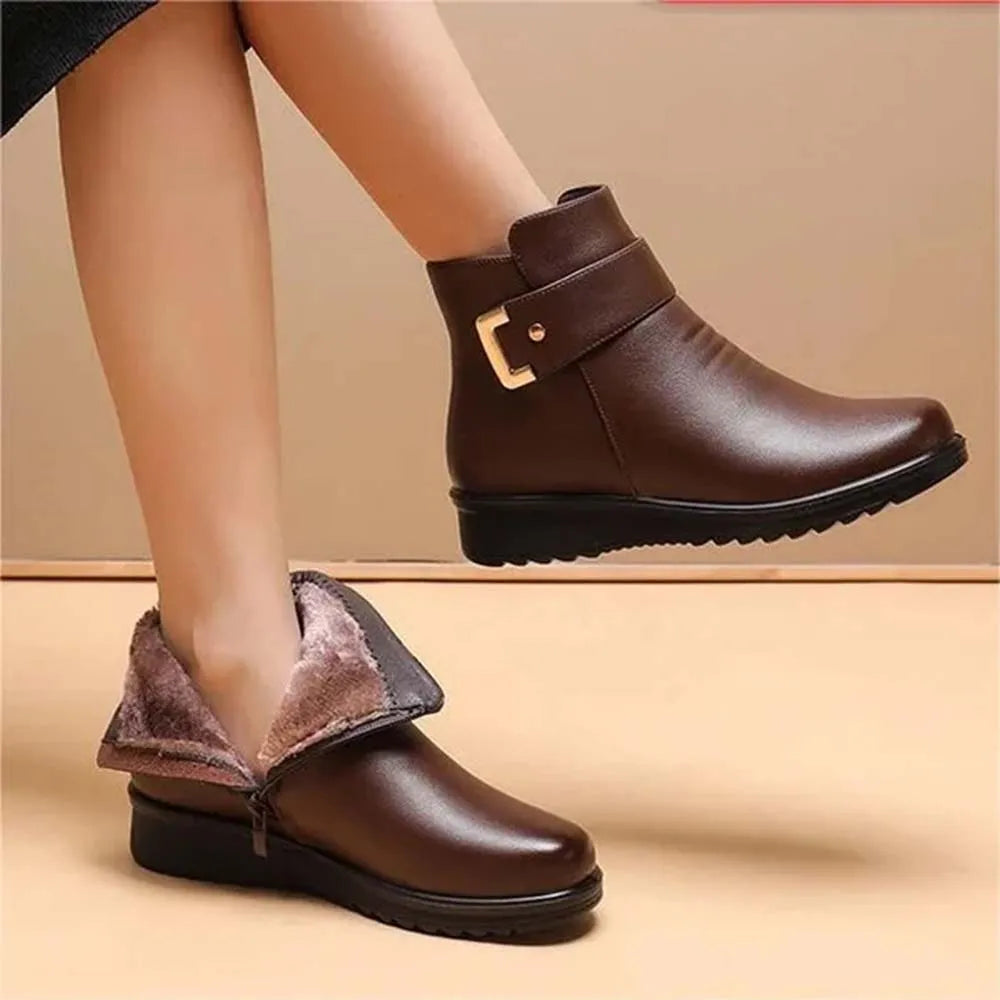 SCARLETTâ„¢ LEATHER METAL BUCKLE WARM BOOTS