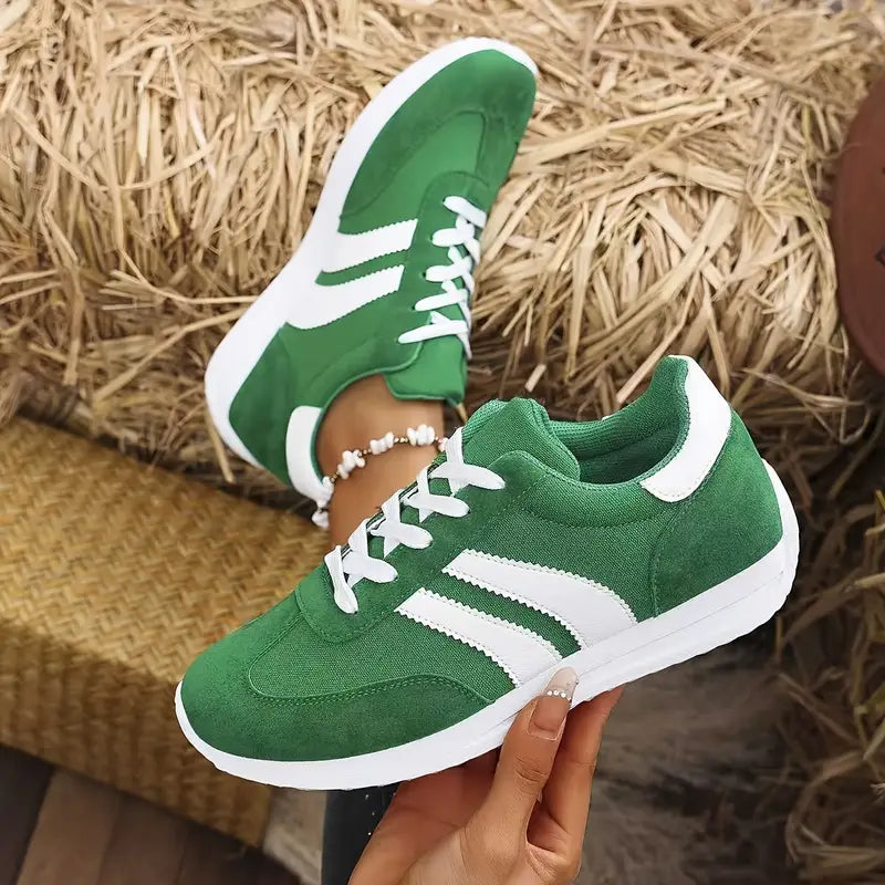NOVA SCOTIAâ„¢ CLASSIC SNEAKERS