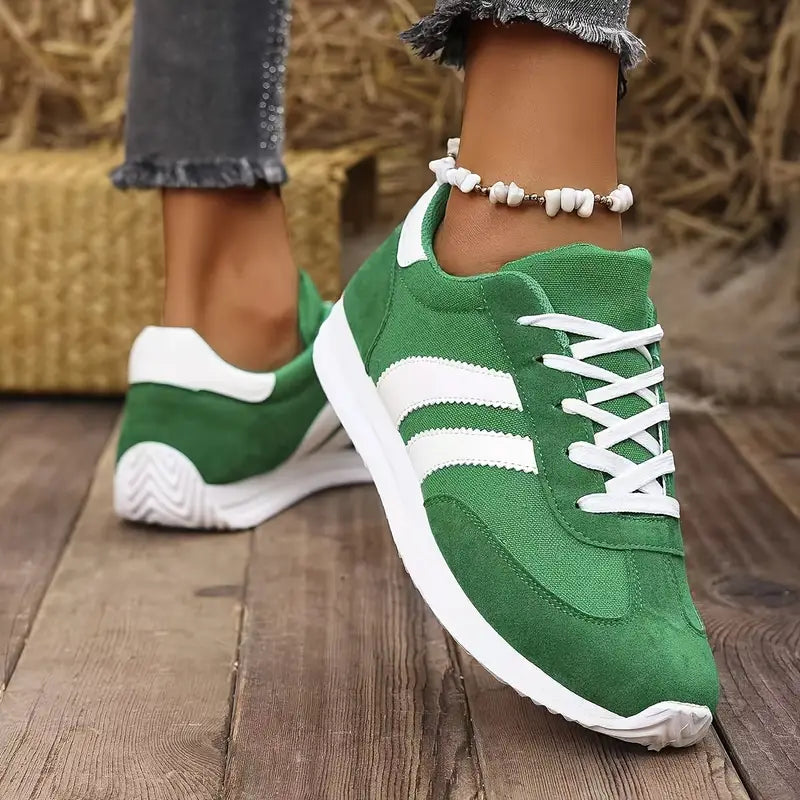 NOVA SCOTIAâ„¢ CLASSIC SNEAKERS