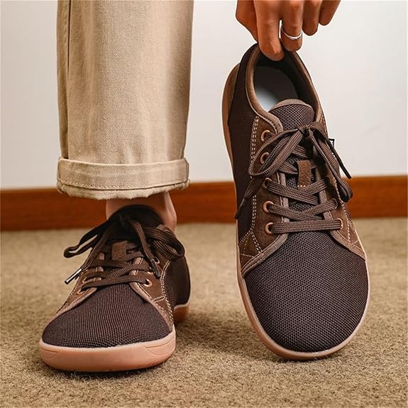 ESTEVAN™ MINIMALIST WIDE BAREFOOT SNEAKERS