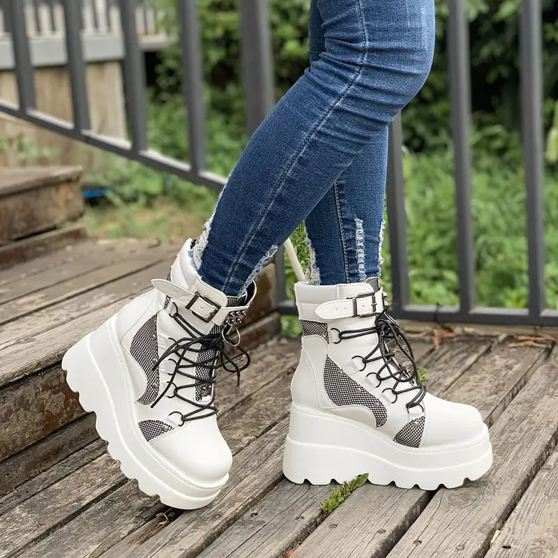 MORAINE⢠CHIC PINK PLATFORM WINTER BOOTS