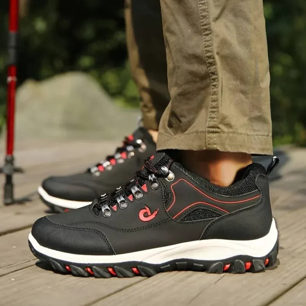SIMCOE™ DURABLE OUTDOOR HIKING SHOES