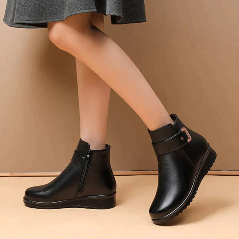 SCARLETTâ„¢ LEATHER METAL BUCKLE WARM BOOTS