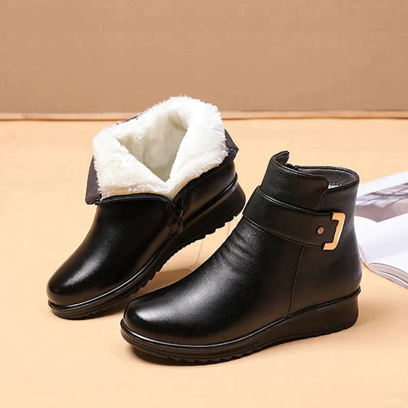 SCARLETTâ„¢ LEATHER METAL BUCKLE WARM BOOTS