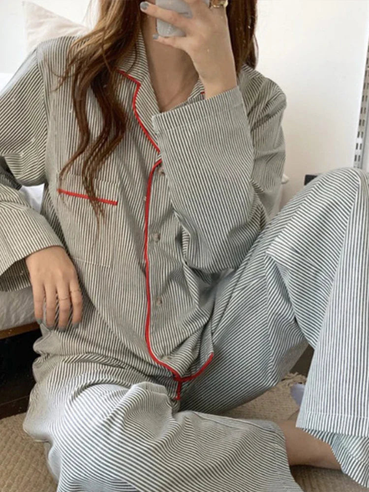 BRIELLES™ WOMEN'S 2-PIECE PYJAMA SET: STRIPED BUTTON-UP SHIRT AND TROUSERS