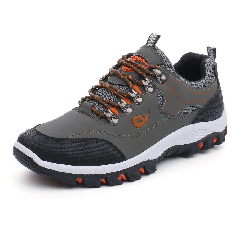 SIMCOE™ DURABLE OUTDOOR HIKING SHOES