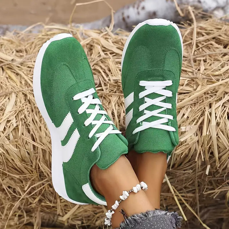 NOVA SCOTIAâ„¢ CLASSIC SNEAKERS