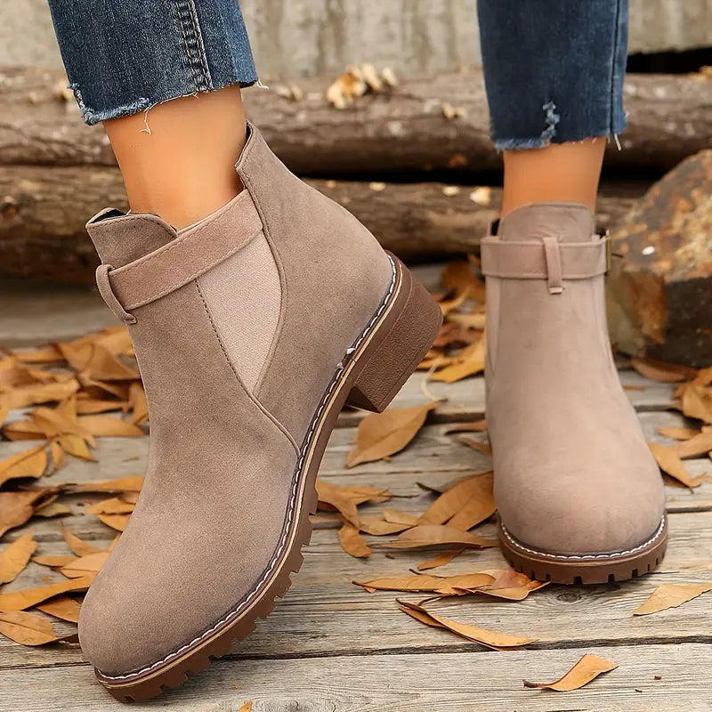 ENDERBY™ WOMEN'S RETRO FLAT BUCKLE ANKLE BOOTS
