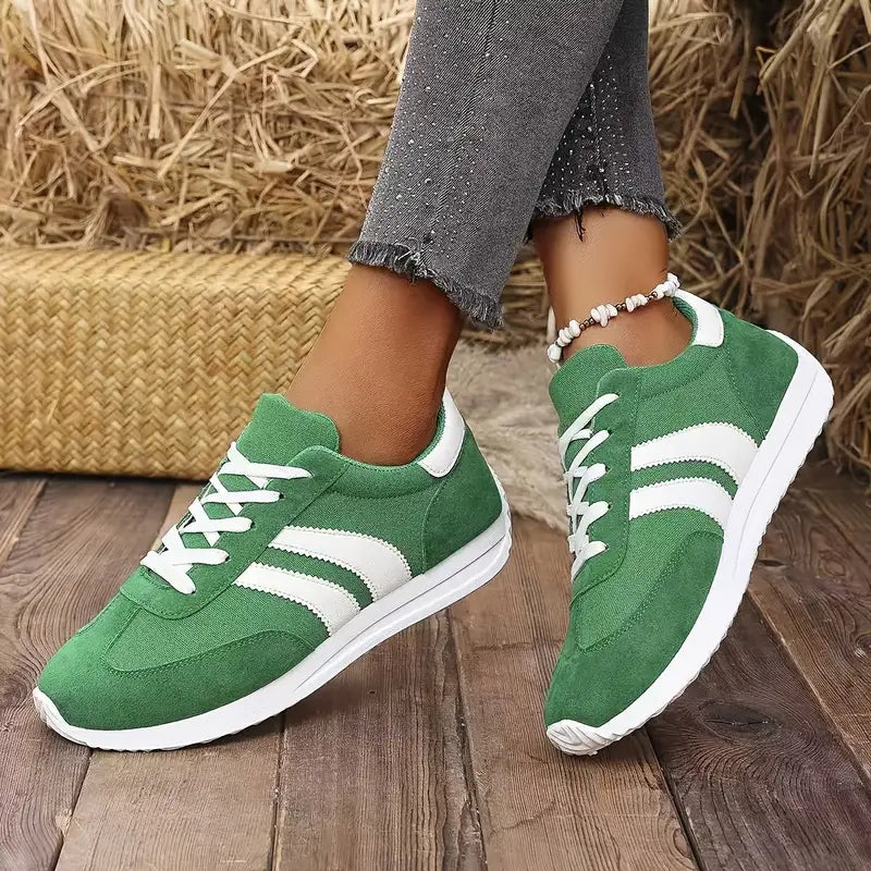 NOVA SCOTIAâ„¢ CLASSIC SNEAKERS