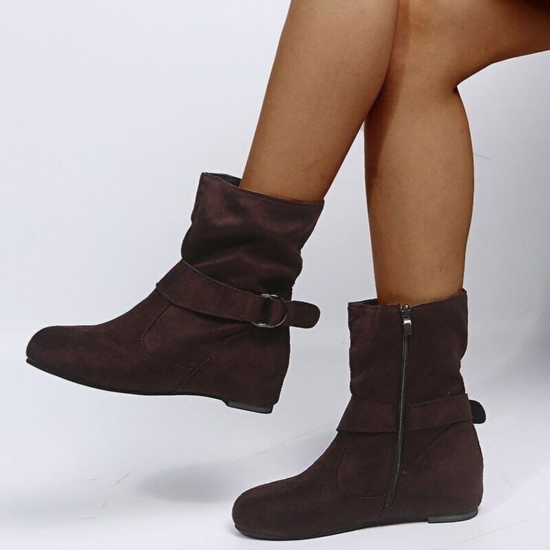 SLOUCHY MINIMALISM BOOTS