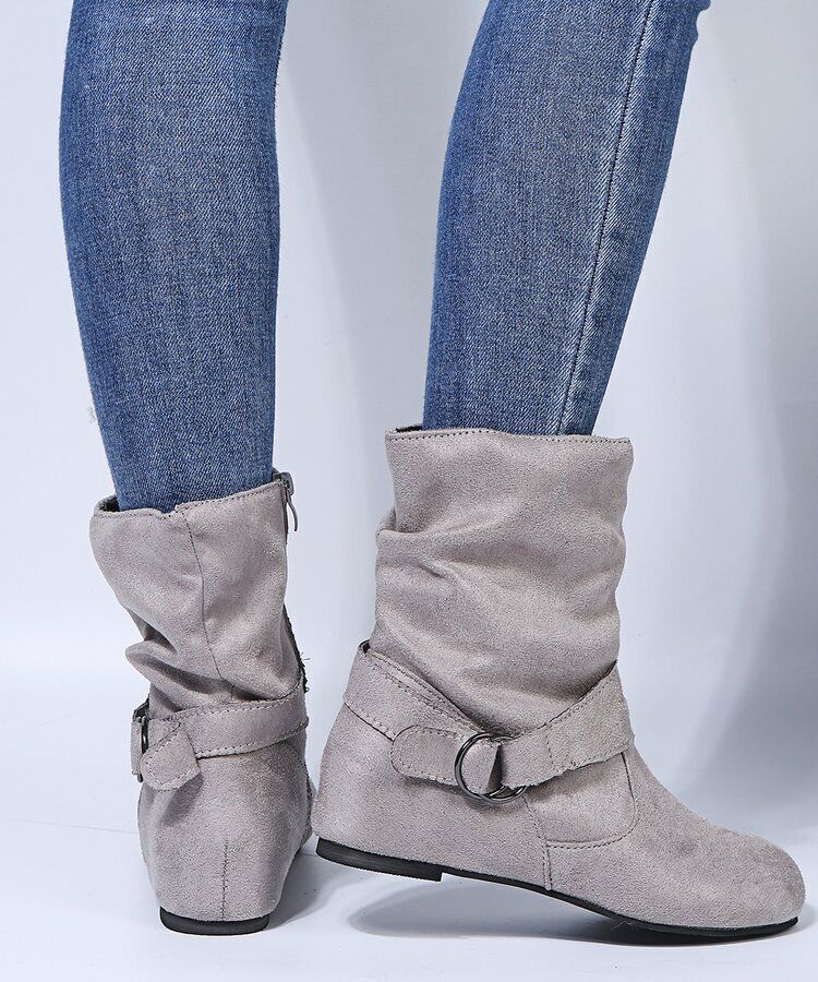 SLOUCHY MINIMALISM BOOTS