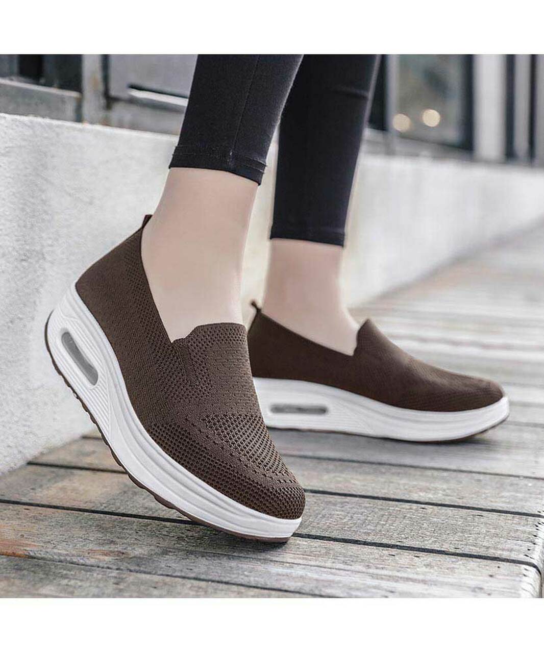 WOMEN'S ORTHOPEDIC ARCH-SUPPORT SNEAKERS 2025