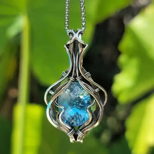 AZURE MIST VINTAGE NECKLACE