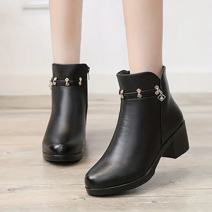 NANAIMO™ WOMEN'S SOLID COLOR LINED BOOTS