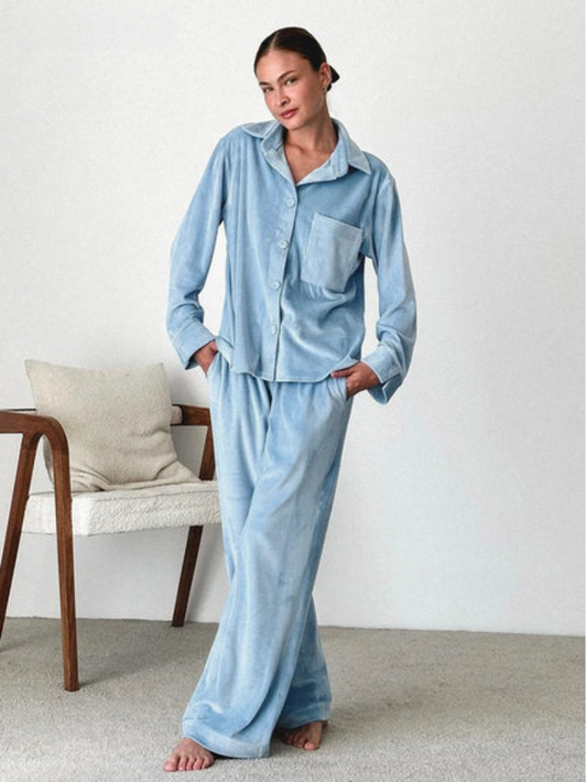 ARIAS™ WOMEN'S 2-PIECE PYJAMA SET: BUTTON-UP SHIRT AND TROUSERS