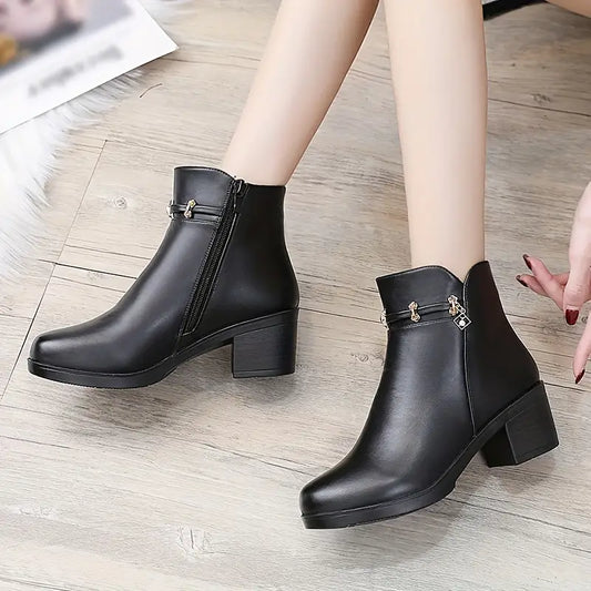 NANAIMO™ WOMEN'S SOLID COLOR LINED BOOTS