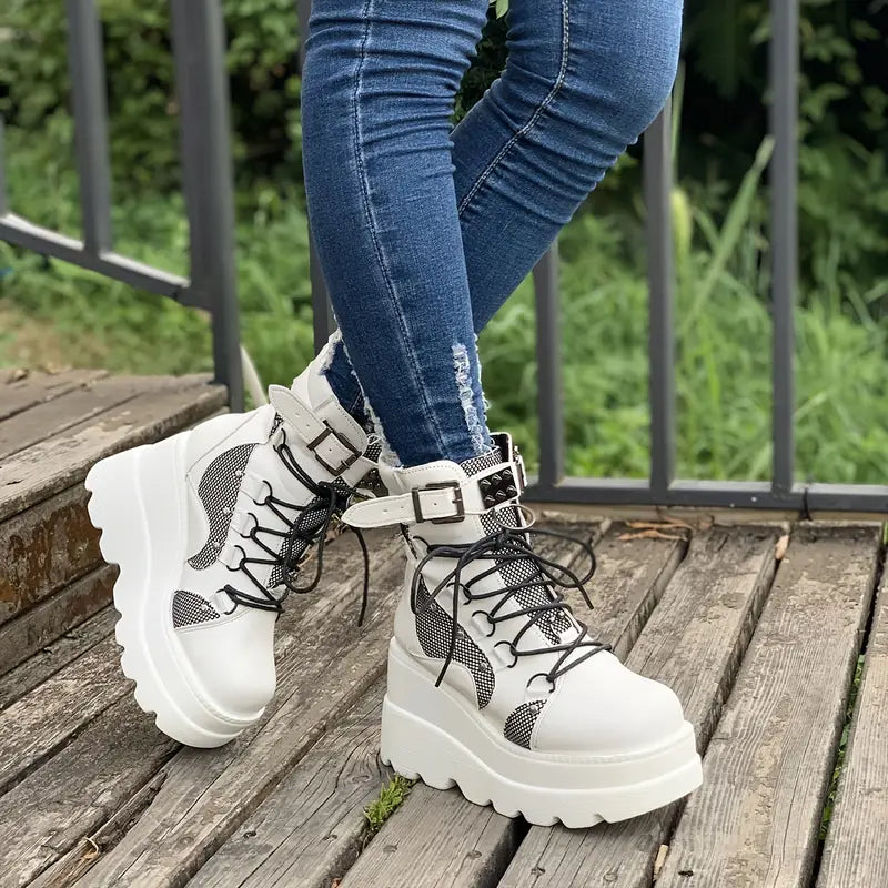 MORAINE™ CHIC PINK PLATFORM WINTER BOOTS
