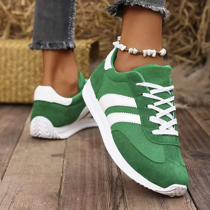 NOVA SCOTIA™ CLASSIC SNEAKERS