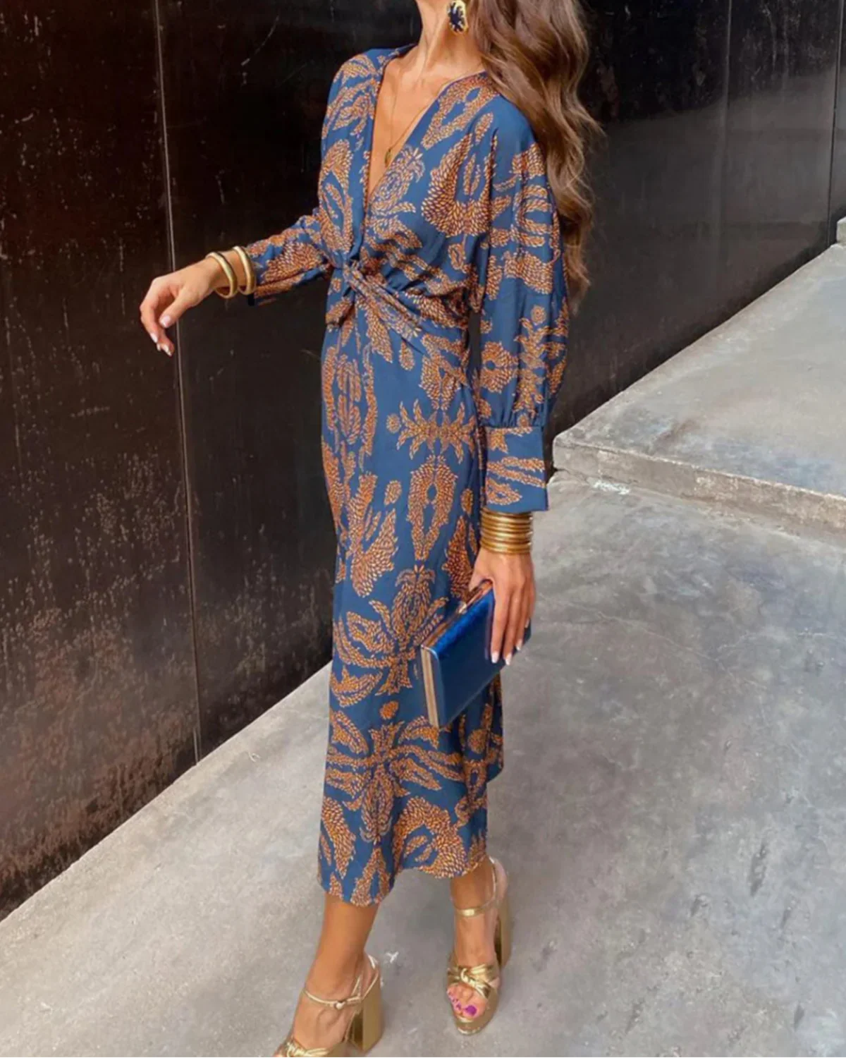 ALÉYA™ – ELEGANT LONG-SLEEVE DRESS FOR PARTIES AND EVENTS