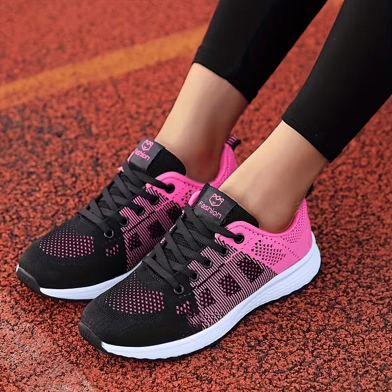 VERSA | ULTRA-LIGHT BREATHABLE LACE-UP SNEAKERS